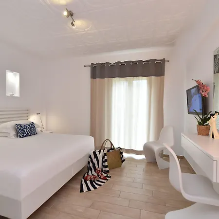 Apollon Boutique 3* Parikia (Paros)
