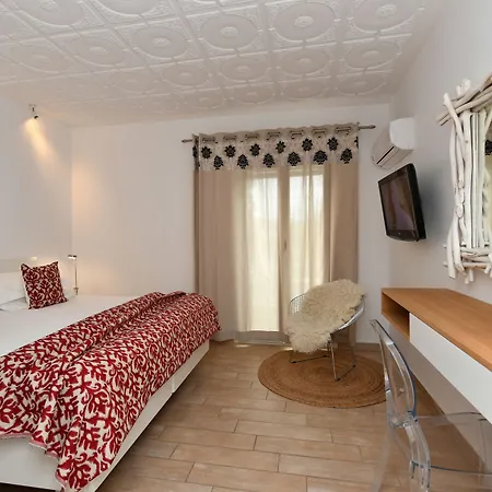 Apollon Boutique Parikia (Paros)