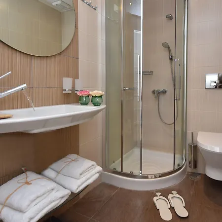 Apollon Boutique Parikia (Paros)