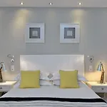 Apollon Boutique 3* Paro
