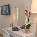 Apollon Boutique Hotel 3*