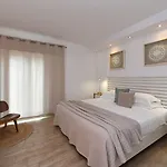 Apollon Boutique 3* Paro