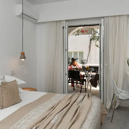 Apollon Design Boutique Hotell 3*