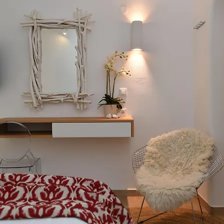 Apollon Design Boutique Hotell 3*