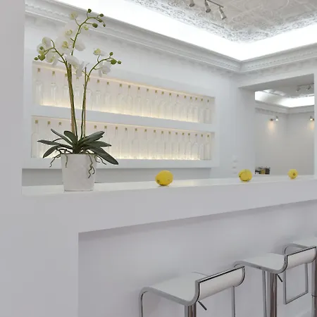 Apollon Design Boutique Hotel 3*