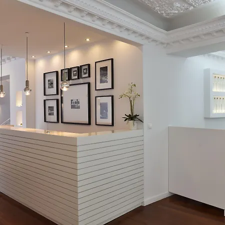 Apollon Design Boutique Hotell