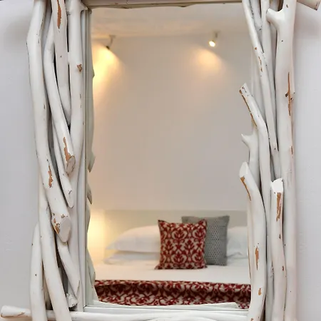 Apollon Design Boutique Hotell 3*