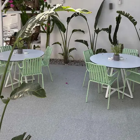 Apollon Design Boutique Hotell