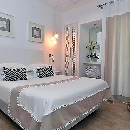 Apollon Design Boutique 3* Parikia (Paros)