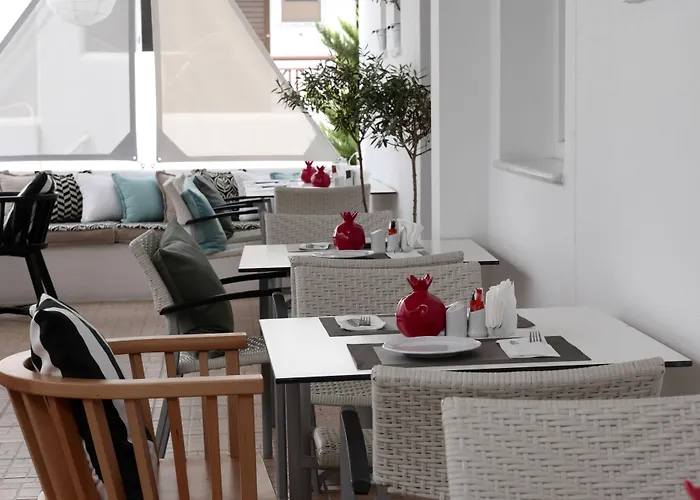 Apollon Boutique 3* Paro